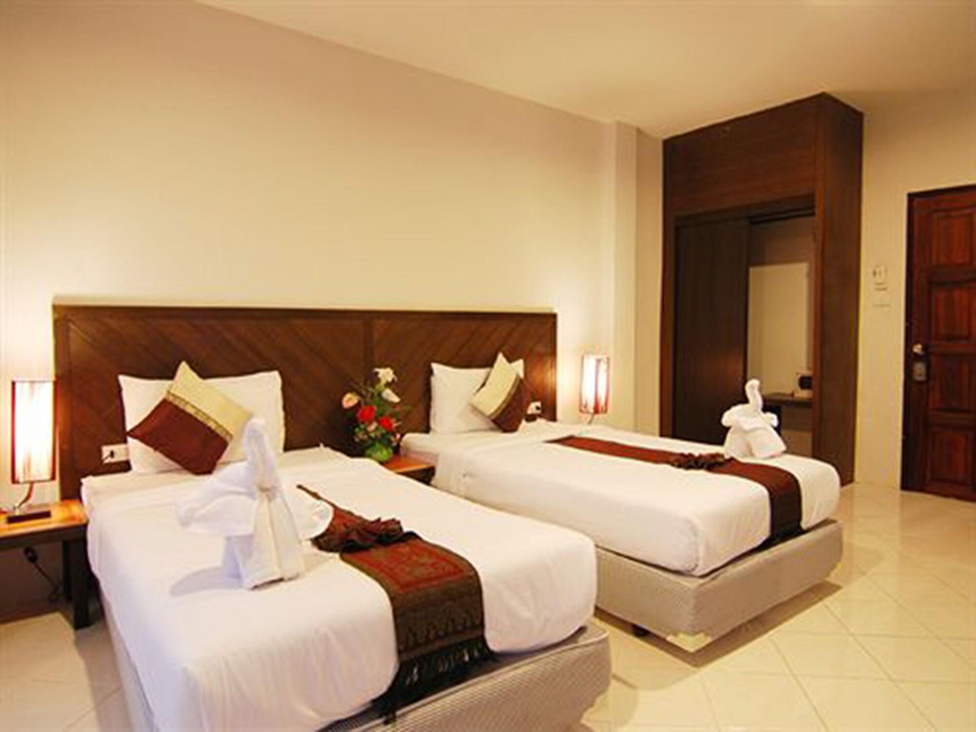 Hotel Ascot Krabi Ao Nang Esterno foto