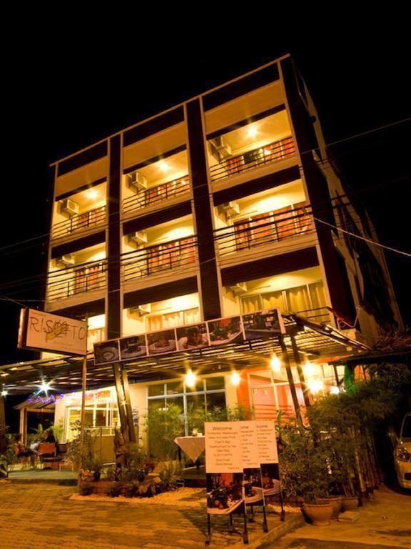 Hotel Ascot Krabi Ao Nang Esterno foto
